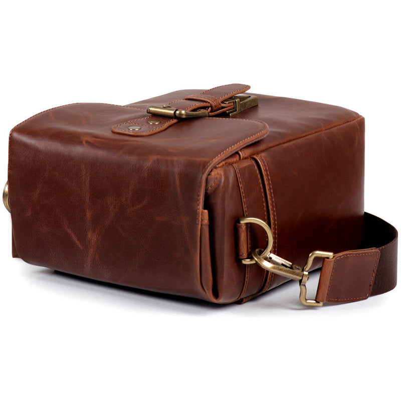 MegaGear Leather Camera Messenger Bag for Mirrorless, Instant & DSLR Cameras (Dark Brown)