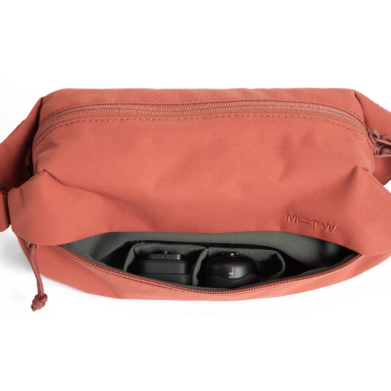 Moment MTW Fanny Sling (Clay, 2L)