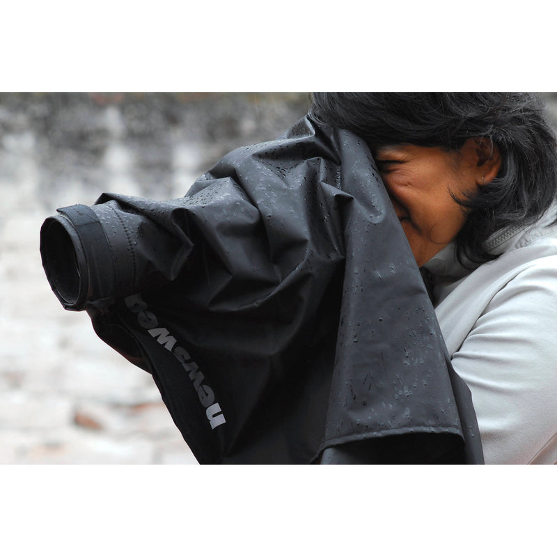 Newswear Short Lens Rain Poncho (Black)