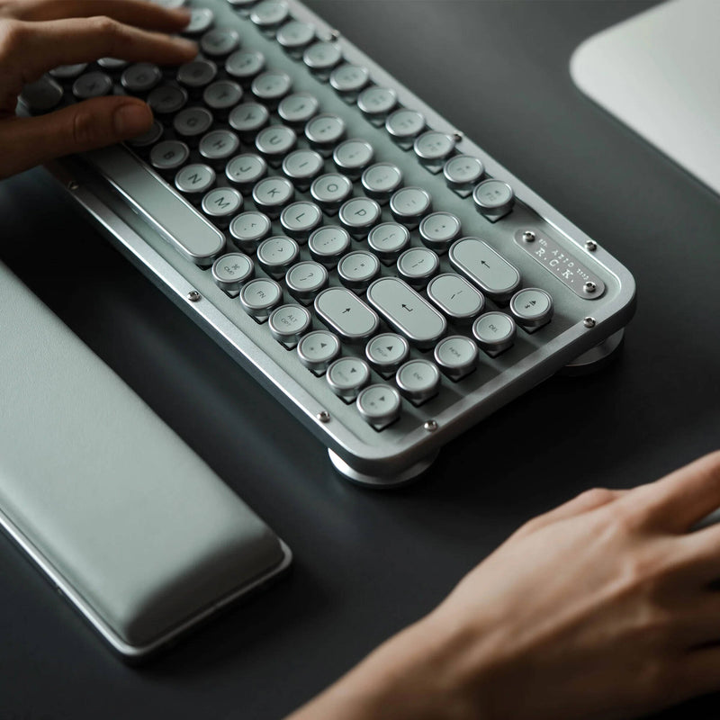 AZIO Retro Compact Keyboard Limited Edition Set (Gaia)