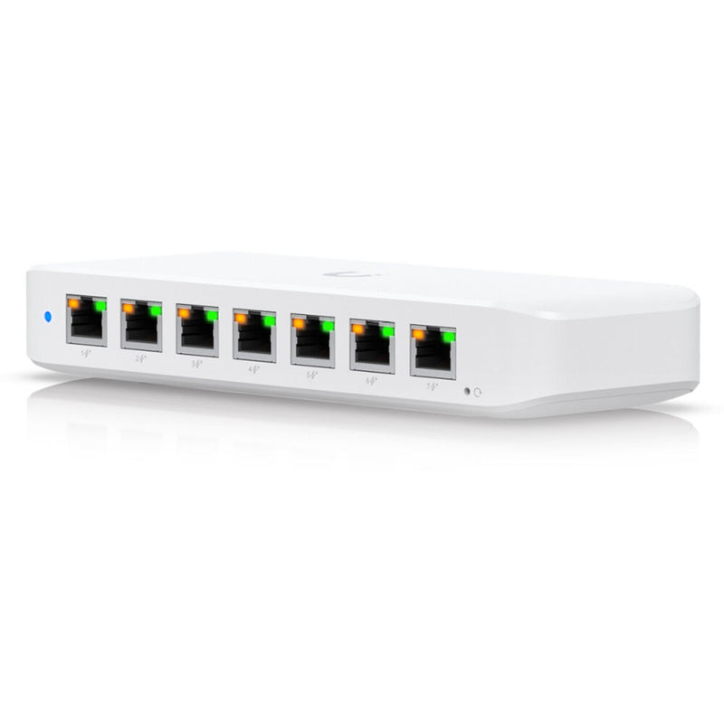 Ubiquiti Networks Ultra 210W 8-Port Gigabit PoE+ Compliant Managed Network Switch