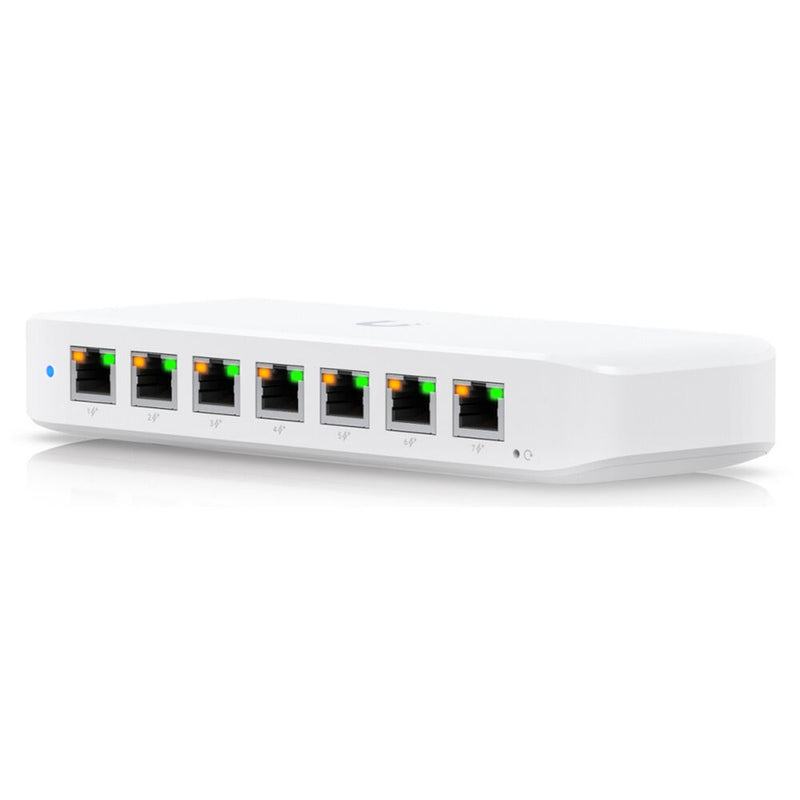 Ubiquiti Networks Ultra 60W 8-Port Gigabit PoE+ Compliant Managed Network Switch