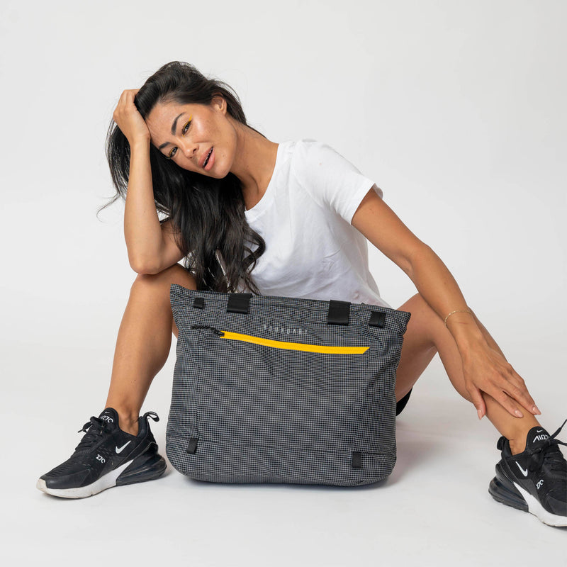 Boundary Rennen Ripstop Tote (White, 18L)