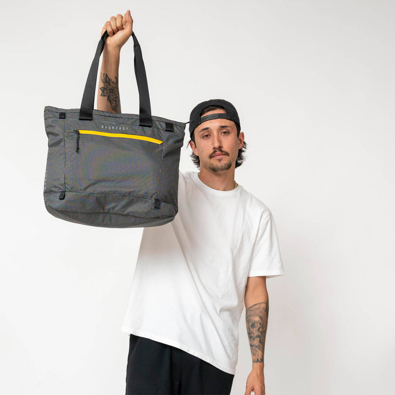 Boundary Rennen Ripstop Tote (White, 18L)