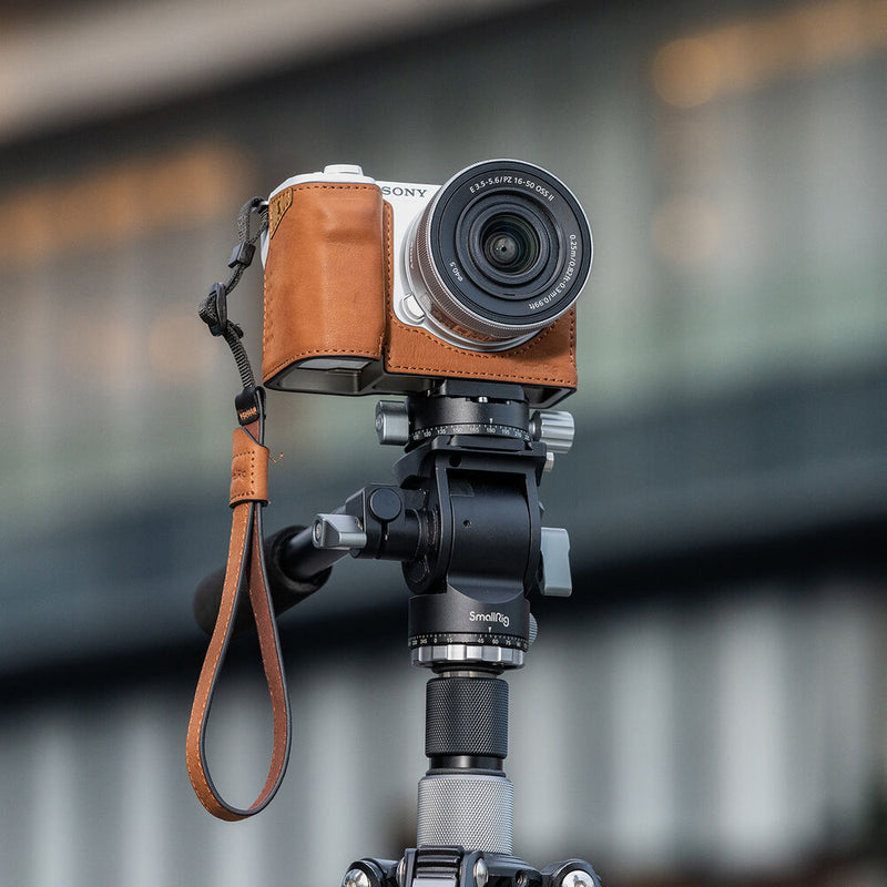 SmallRig Leather Half Case with Wrist Strap for Sony ZV-E10 II (Brown)