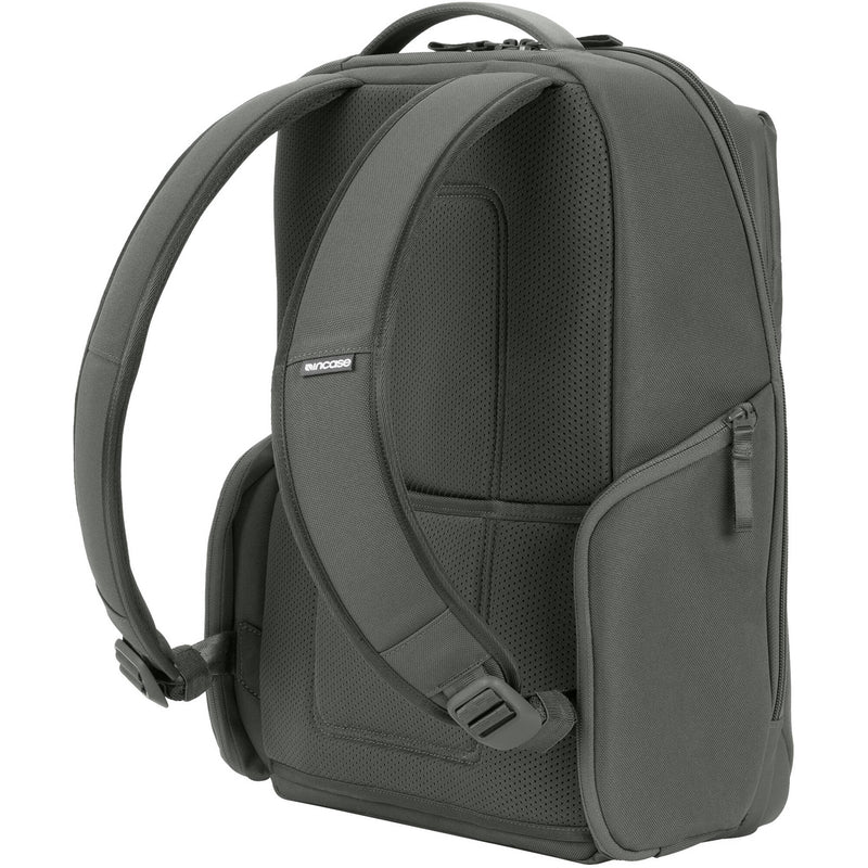Incase A.R.C Daypack (Smoked Ivy, 19.5L)