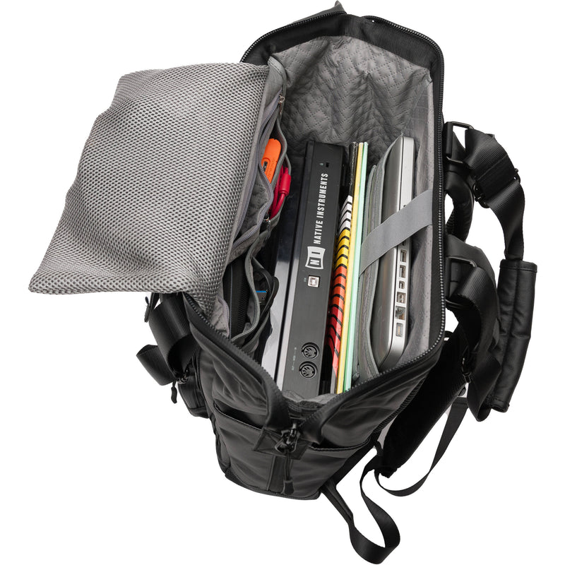 Magma Solid Blaze Totepack 85