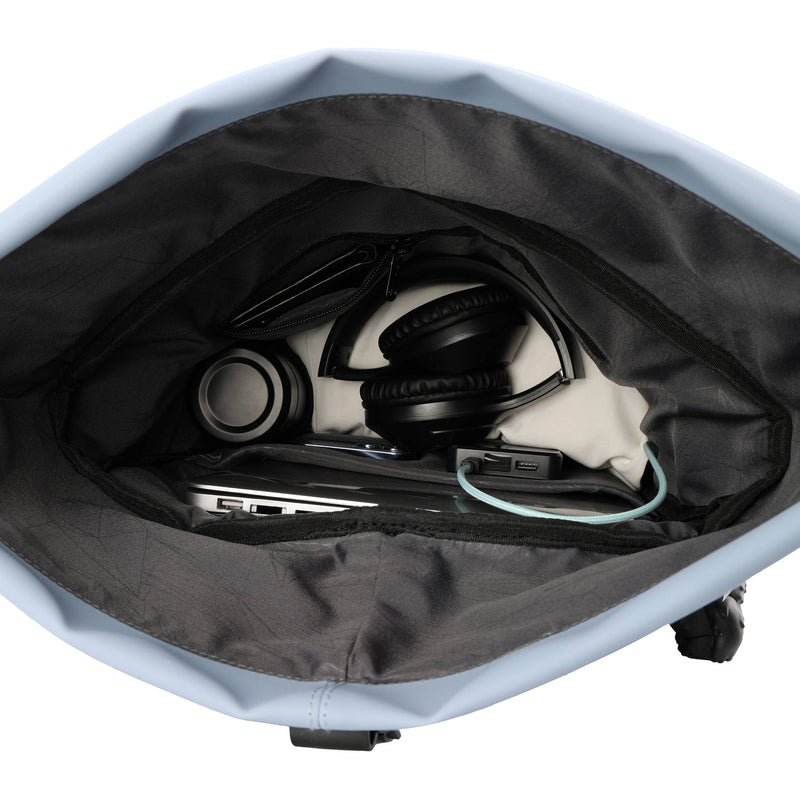 Swissdigital LAMONE Rolltop Backpack (Light Blue, 13L)