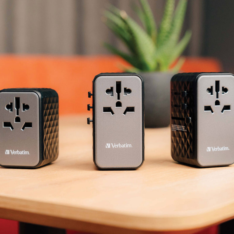 Verbatim UTA-05 65W 4-Port USB GaN III Universal Travel Adapter