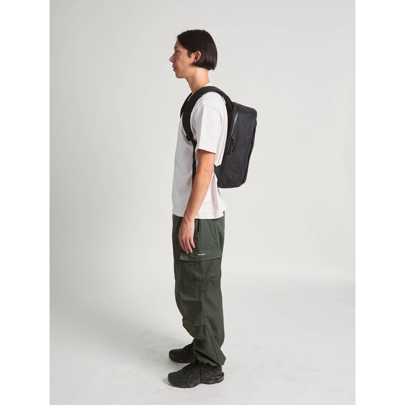 Moment Everything Backpack (Navy, 21L)