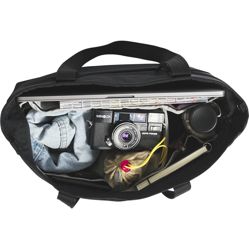 Moment Everything Travel Tote (Gray)