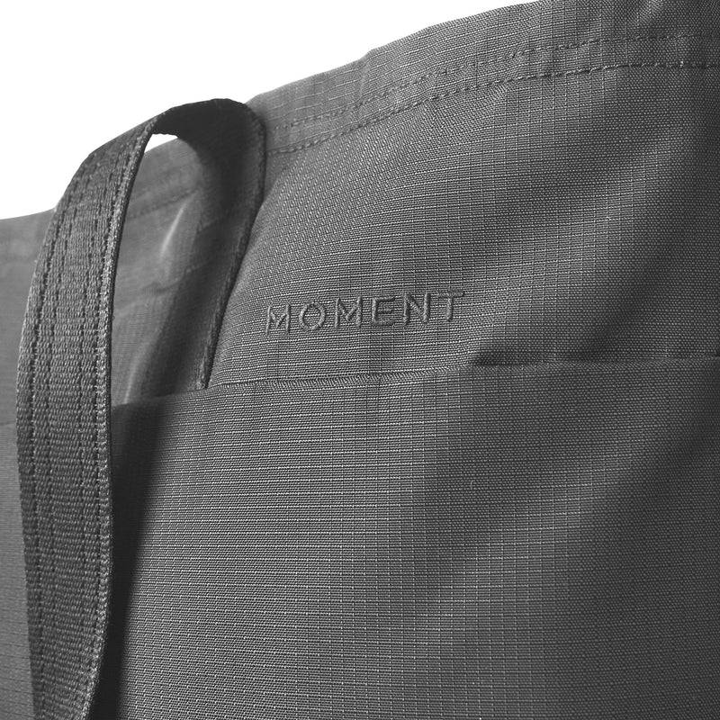 Moment Everything Travel Tote (Gray)