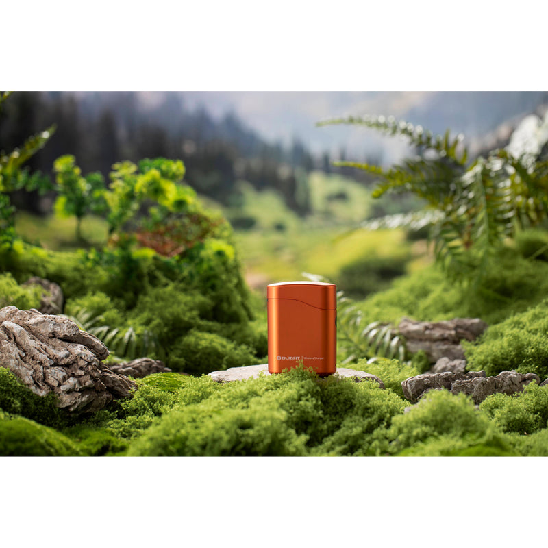 Olight Baton 4 Premium Edition LED Flashlight (Orange)