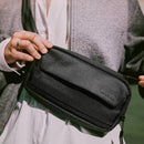 Incase Crosstown Sling (Black)