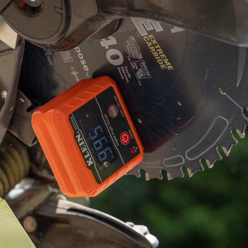 KLEIN TOOLS 935DAG Digital Angle Gauge and Level, ABS, IP42, 60 mm OAL