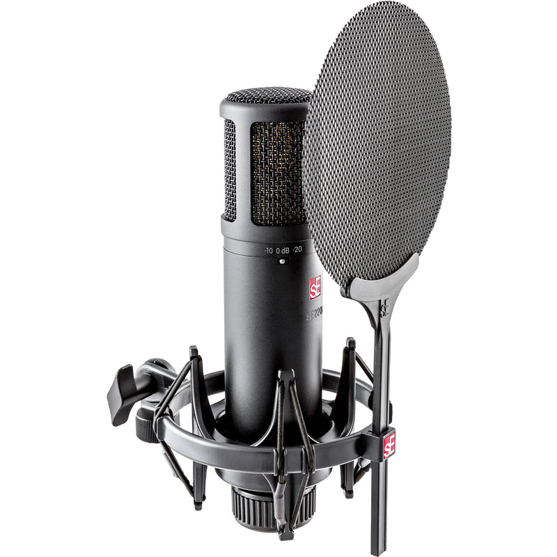 sE Electronics sE2200 Studio Condenser Cardioid Microphone with Isolation Pack