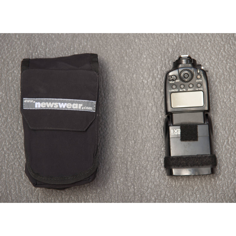 Newswear Agua Pouch (Strobe)