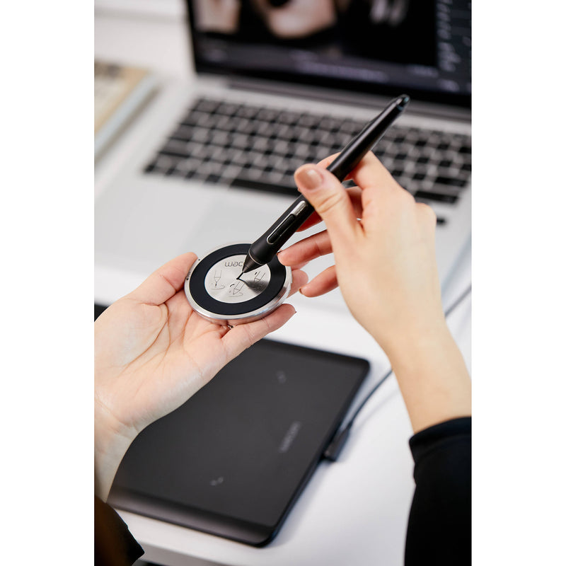 Wacom Intuos Pro Creative Pen Tablet (Small)