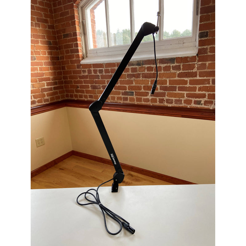 Sontronics PODCAST PRO Supercardioid Dynamic Mic Kit with Broadcast Arm and Cable (Black)