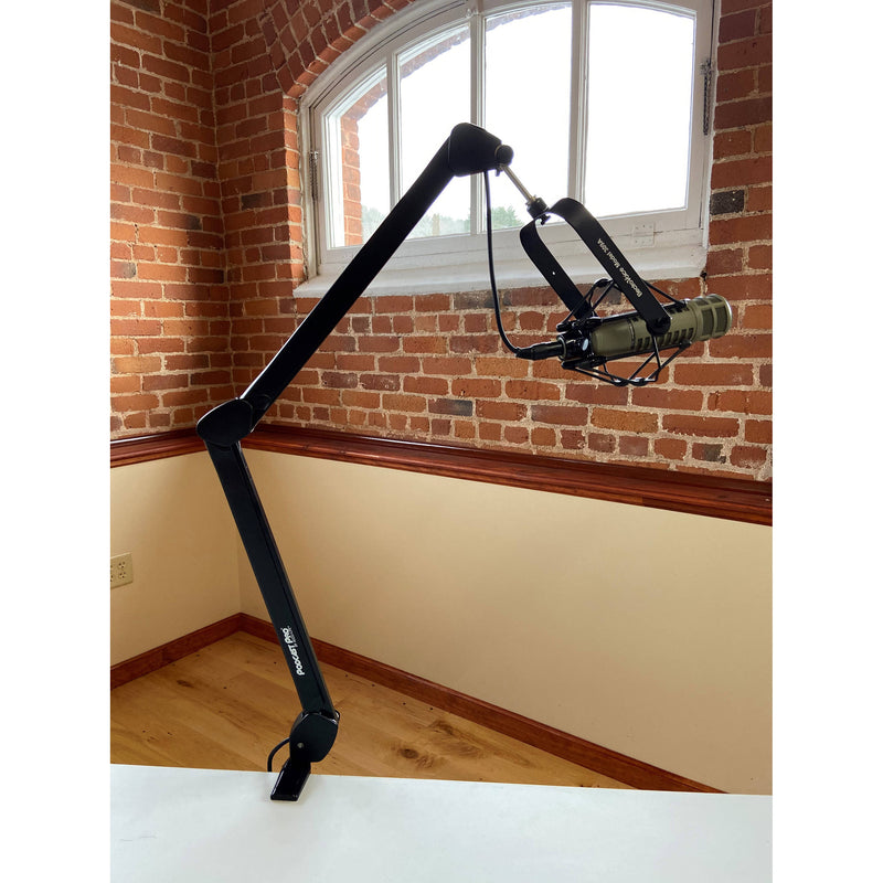 Sontronics PODCAST PRO Supercardioid Dynamic Mic Kit with Broadcast Arm and Cable (Black)