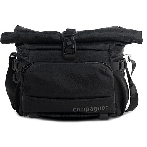 compagnon Element Sling 11 Camera Backpack (Volcano Black)