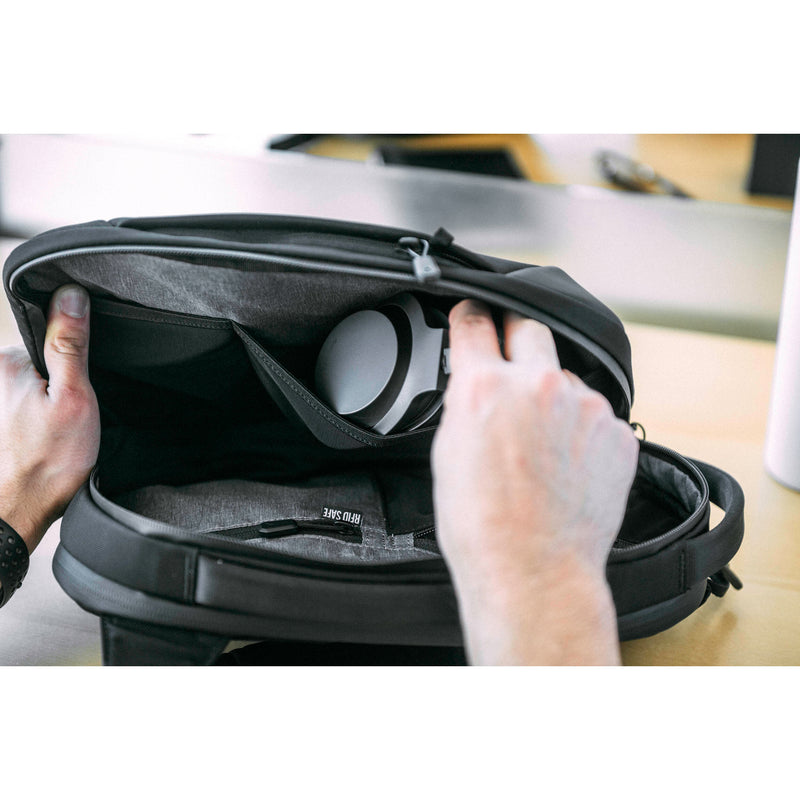 Nomatic Navigator 6L Sling (Black)