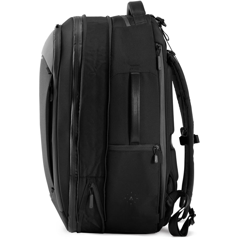 Nomatic Navigator Travel 32L Backpack (Black)