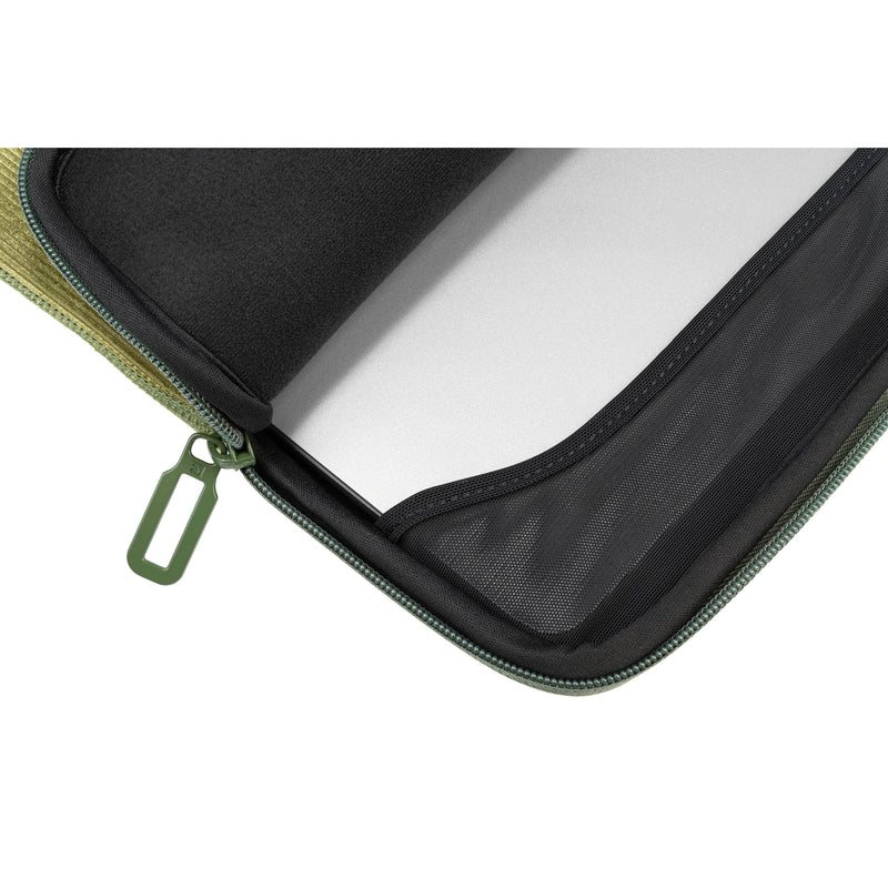 Tucano Second Skin Velluto Neoprene Sleeve for 15.6" Laptops and 16" MacBook Pro (Green)