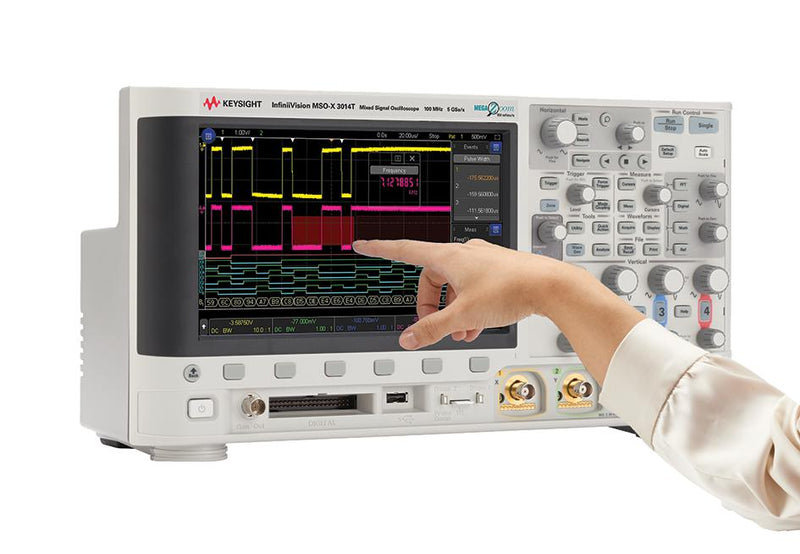 Keysight Technologies DSOX3024T Digital Oscilloscope Infiniivision 3000T X 4 Channel 200 MHz 5 Gsps Mpts 1.75 ns
